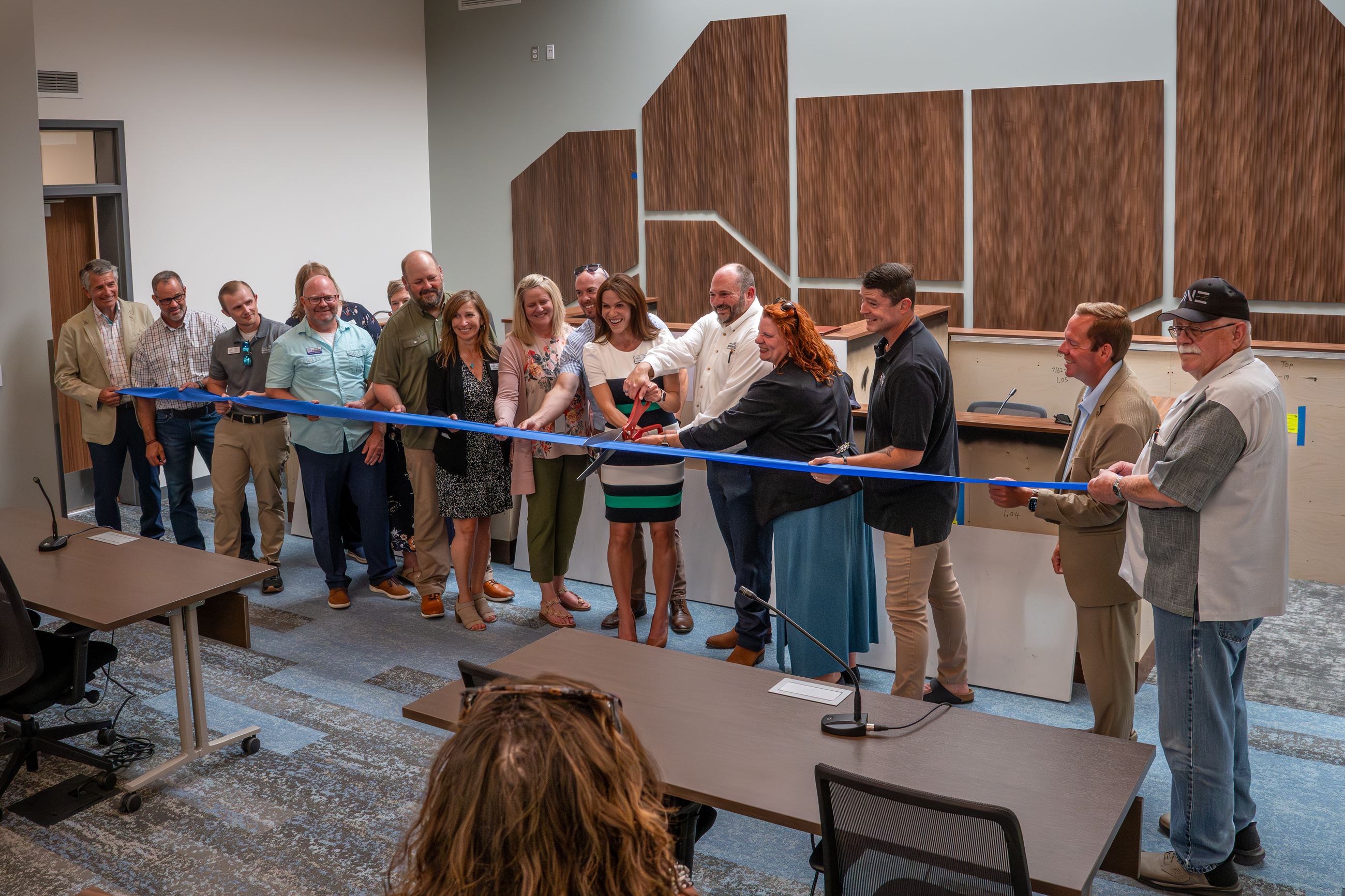 14MuniCtRibCut-GoehnerBurnettCouncil Steele