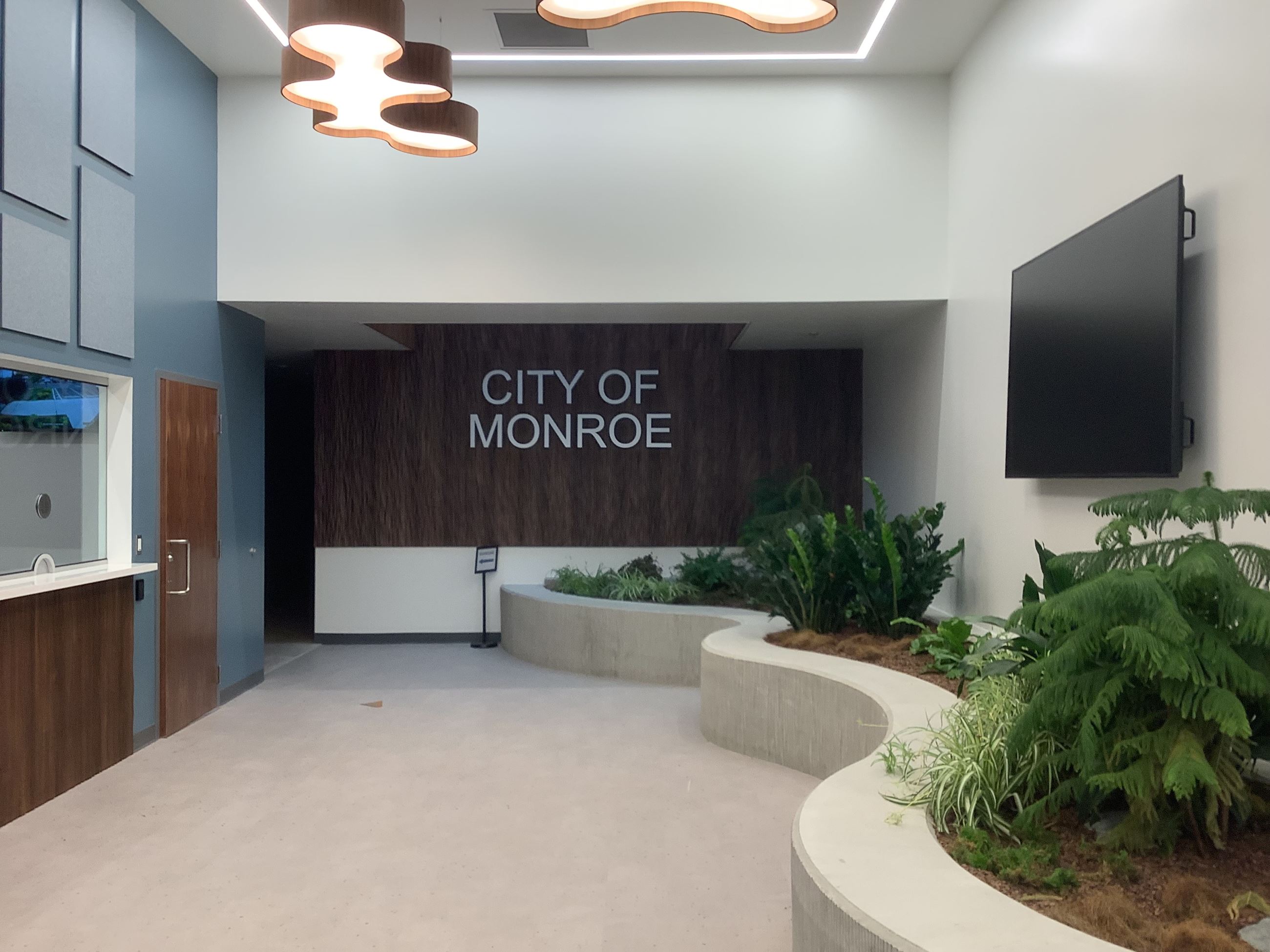 INT-MainLobbyPlants090825