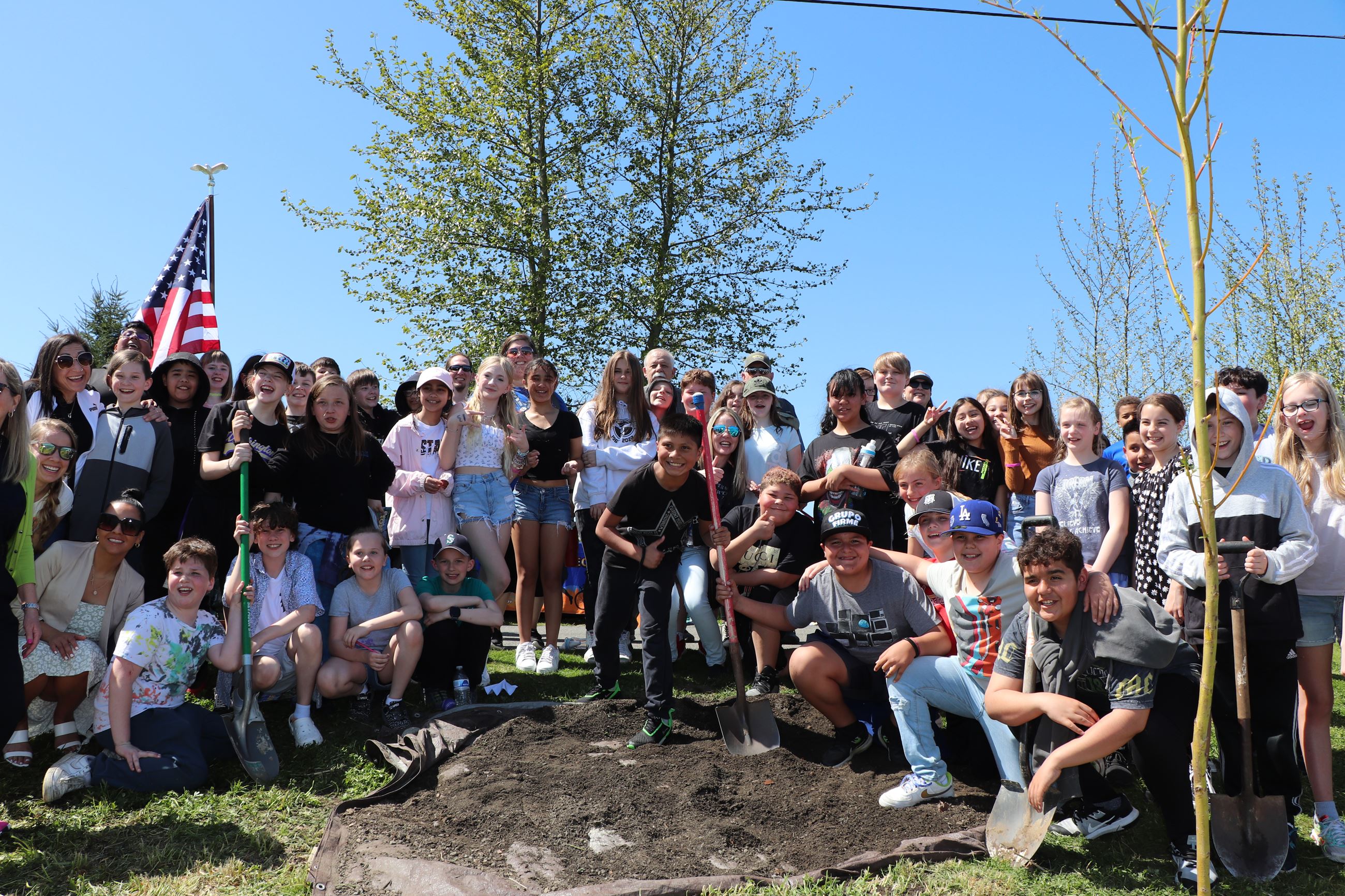 Image of kids at Arbor Day Event